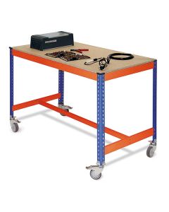 mesa de trabalho com rodas