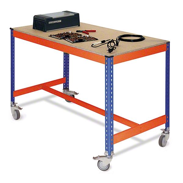 mesa de trabalho com rodas